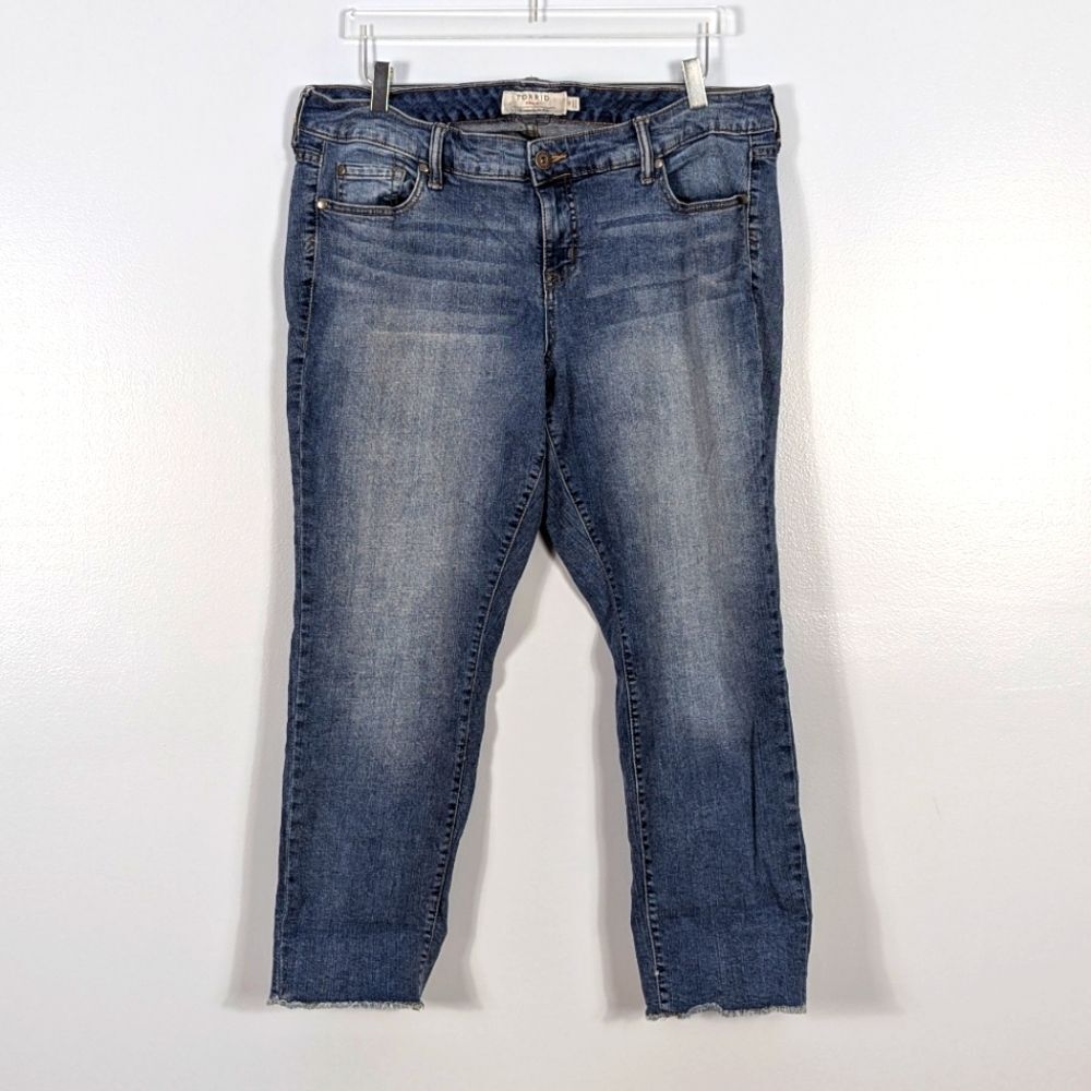 Torrid Cropped Jeans Medium Wash Women's Plus Size 16